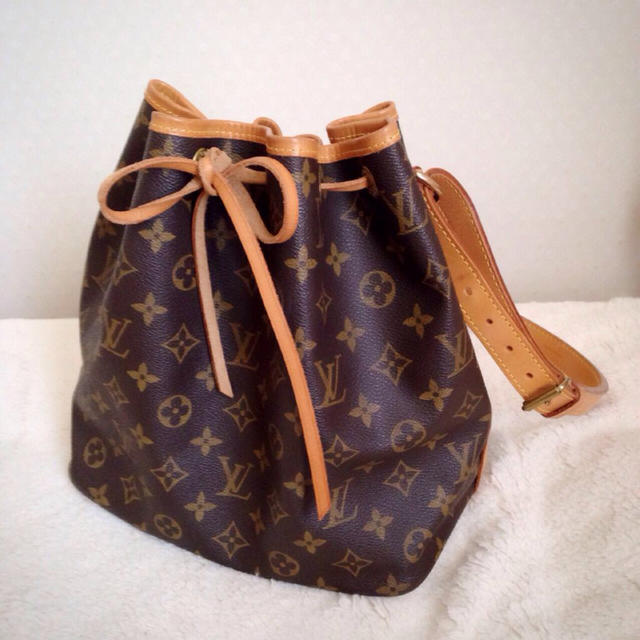 LV????????bag