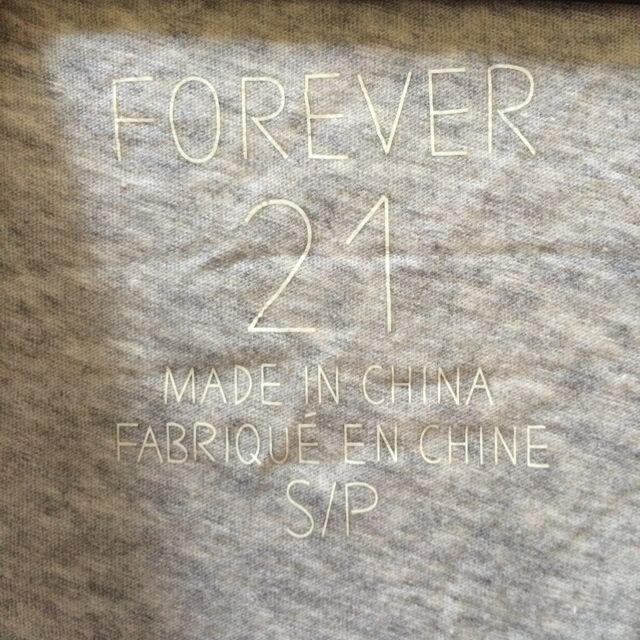 FOREVER 21(フォーエバートゥエンティーワン)のforever21オルテガプリントタンク レディースのトップス(タンクトップ)の商品写真