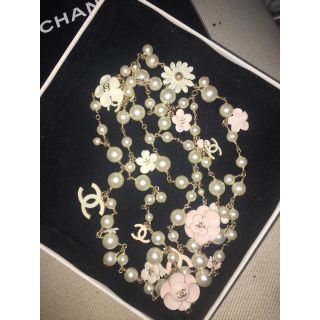 CHANEL - 正規シャネルフラワーカメリアパールロングネックレス。最終