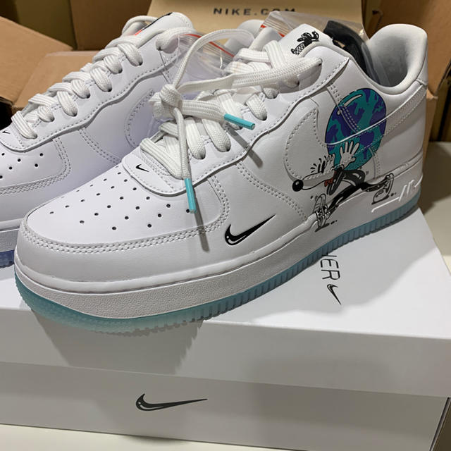 NIKE AIR FORCE 1 EARTH DAY COLLECTION