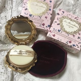 レメルヴェイユーズラデュレ(Les Merveilleuses LADUREE)のレ・メルヴェイユーズ  ラデュレ  リミテッド  ケース ➕ファンデ  20(ファンデーション)