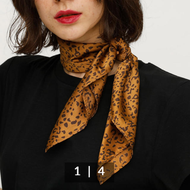 SLY(スライ)のemma着用即完売☆sly SPOTTED LEO SCARFレオパードスカーフ レディースのファッション小物(バンダナ/スカーフ)の商品写真