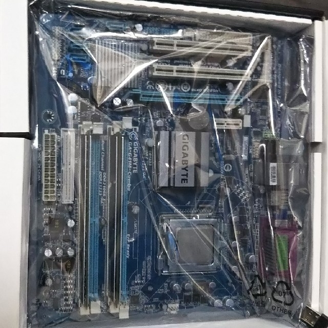 LGA775 マザーボード GIGABYTE GA G41 Combo セットPC/タブレット