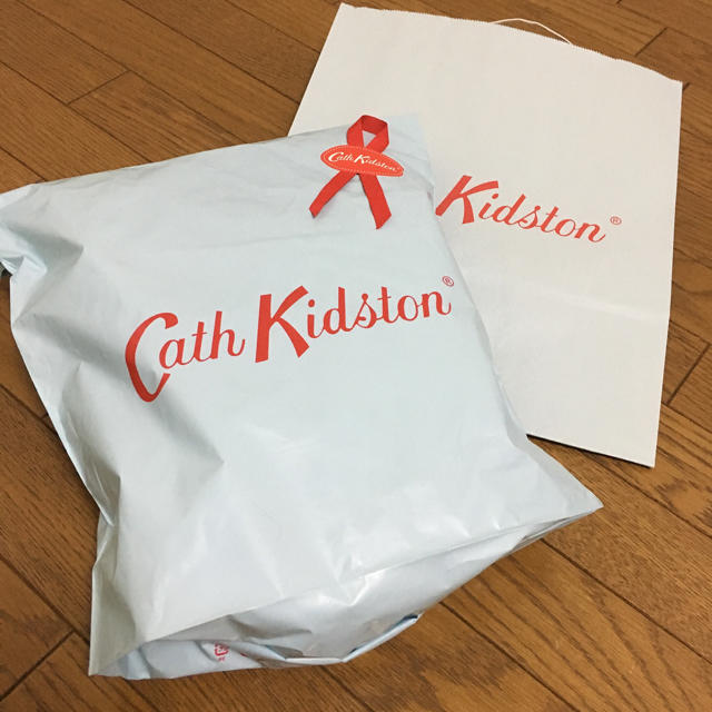 Cath Kidston(キャスキッドソン)の【新品未使用】キャスキッドソン ランチケース 離乳食 スタイ フォーク スプーン キッズ/ベビー/マタニティの授乳/お食事用品(離乳食器セット)の商品写真