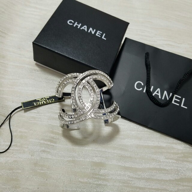 CHANEL - 値下げ！💝CHANEL シャネル💝 ブレスレット バングルの通販 by にっか 's shop｜シャネルならラクマ