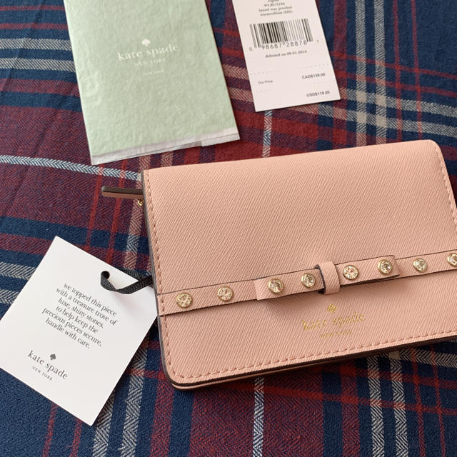 タグ付き新品！kate spade  コンパクト財布 パスケース キーケース