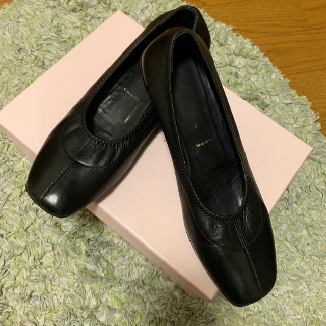 PRADA フラットシューズ