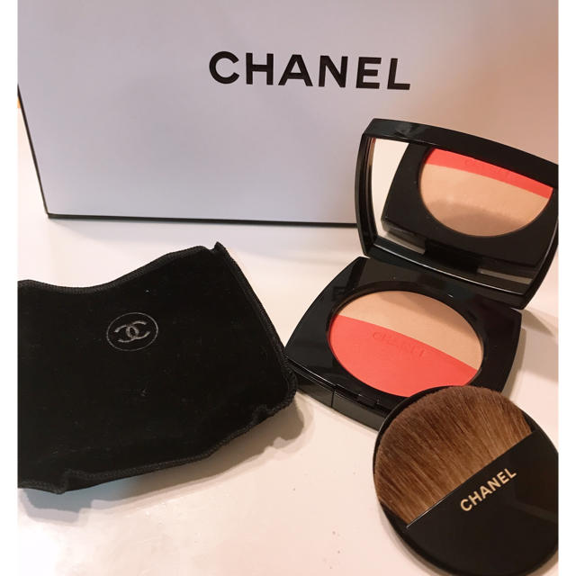 CHANEL(シャネル)のまにゃ❤︎様専用！！CHANEL レベージュ アーモニー プードゥル  ベルミン コスメ/美容のベースメイク/化粧品(フェイスパウダー)の商品写真