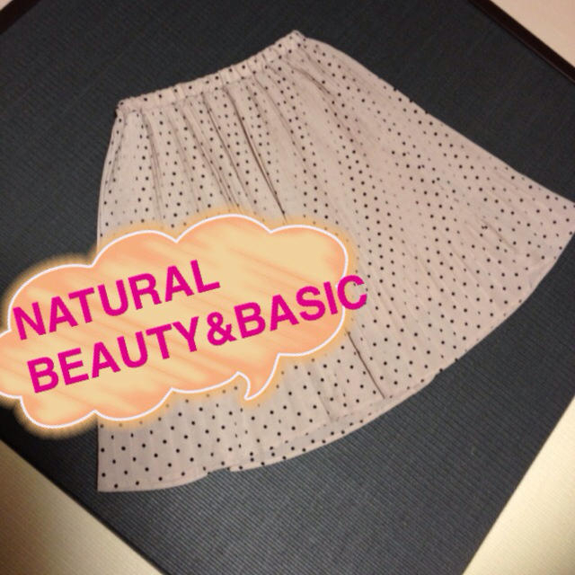 NATURAL BEAUTY BASIC(ナチュラルビューティーベーシック)のピンクベージュ♡プリーツ♡ドットスカート レディースのスカート(ひざ丈スカート)の商品写真