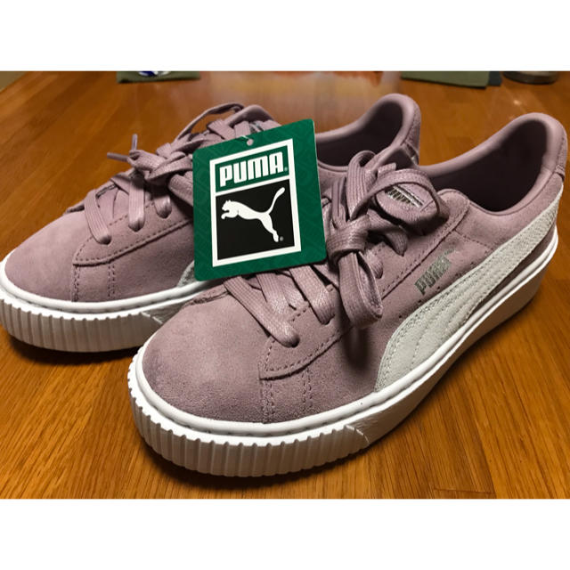 PUMA(プーマ)の新品22.5cm PUMA SUEDE PLATFORM  ELDERBERRY レディースの靴/シューズ(スニーカー)の商品写真