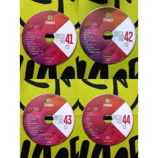 ズンバ(Zumba)のZUMBA　ズンバ　MEGAMIX　CD　41　42　43　44　4枚セット(ワールドミュージック)