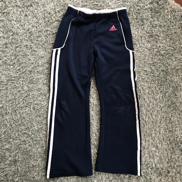 adidas(アディダス)のadidasジャージ130上下 キッズ/ベビー/マタニティのキッズ服女の子用(90cm~)(その他)の商品写真