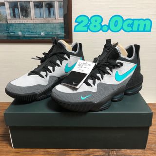 atmos × NIKE『LEBRON 16 LOW CLEAR JADE』(スニーカー)