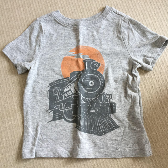 Old Navy(オールドネイビー)の半袖 Ｔシャツ 男の子 キッズ/ベビー/マタニティのキッズ服男の子用(90cm~)(Tシャツ/カットソー)の商品写真