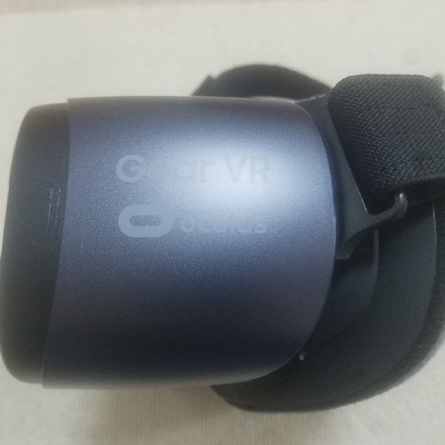 galaxxxy(ギャラクシー)のGalaxy Gear VR with controlle スマホ/家電/カメラのスマートフォン/携帯電話(その他)の商品写真