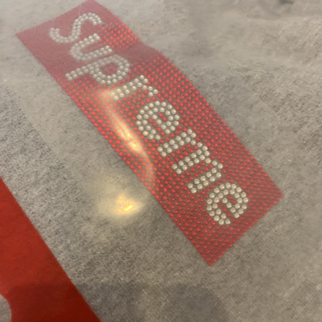 Supreme(シュプリーム)のSupreme/Swarovski Box Logo Hooded ボックスロゴ メンズのトップス(パーカー)の商品写真