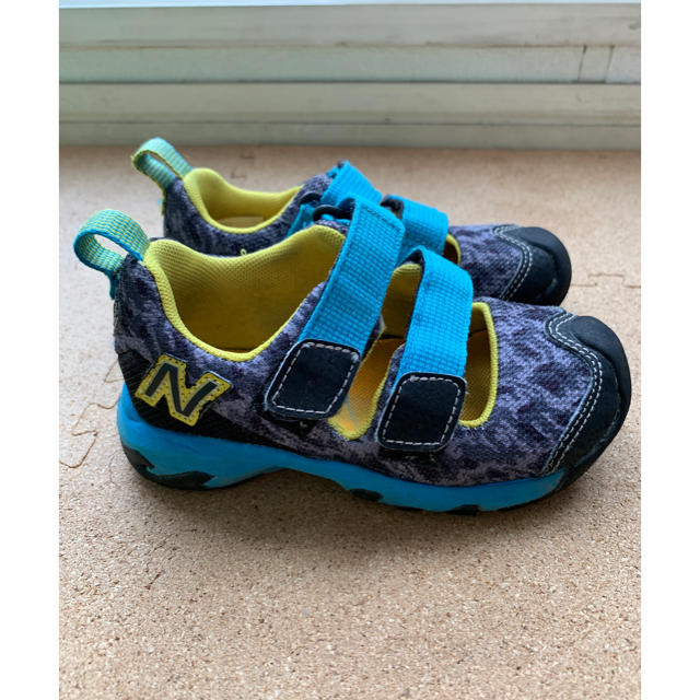 New Balance(ニューバランス)のニューバランス キッズ/ベビー/マタニティのキッズ靴/シューズ(15cm~)(スニーカー)の商品写真