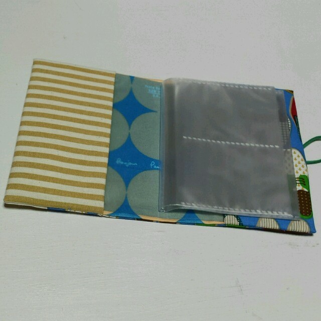 カードケース スリッポン 36枚用 レディースのファッション小物(名刺入れ/定期入れ)の商品写真