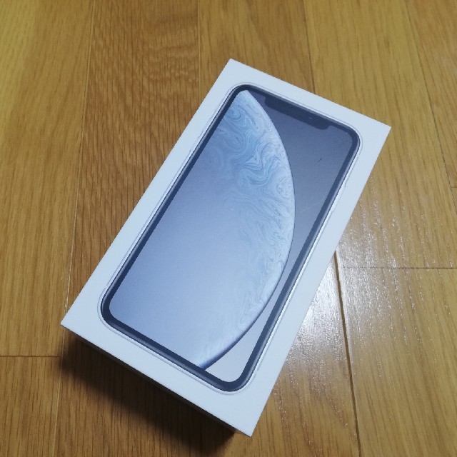 新品　iPhoneXR 64GB 　simロック解除済み　ホワイト