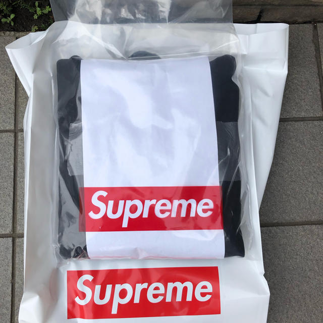 Supreme(シュプリーム)の【希少S】 Supreme Swarovski Box logo Hooded  メンズのトップス(パーカー)の商品写真