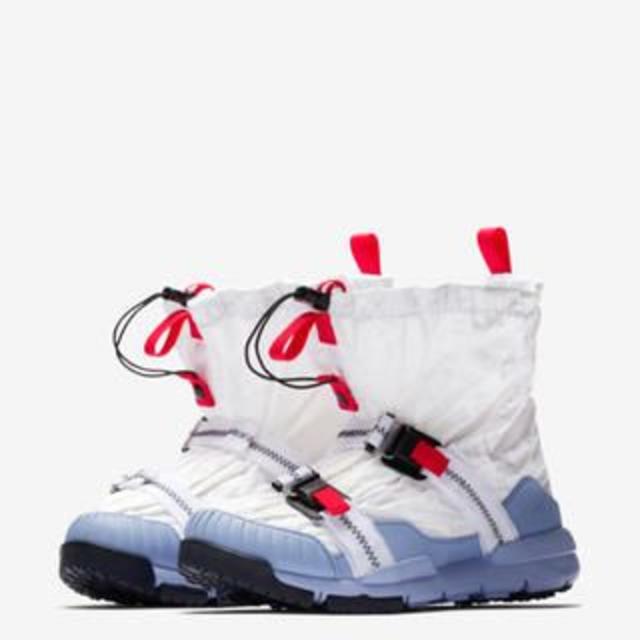 NIKE(ナイキ)の24.5cm NIKE MARS YARD OVERSHOE SNKRS メンズの靴/シューズ(スニーカー)の商品写真