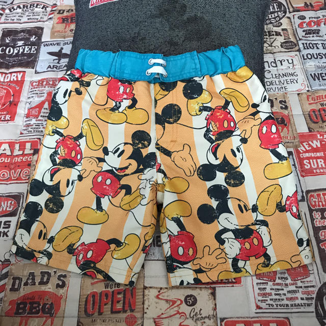 Disney(ディズニー)の水着☆ミッキー☆ハーフパンツ☆ キッズ/ベビー/マタニティのキッズ服男の子用(90cm~)(水着)の商品写真