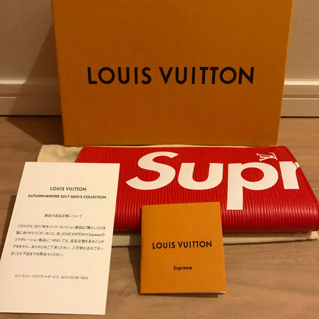 ファッション小物Luis vuitton  supreme 長財布