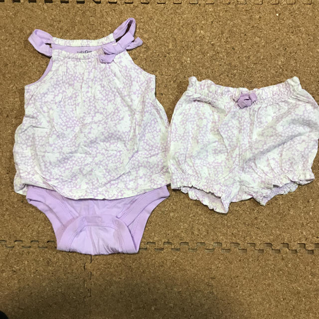 babyGAP(ベビーギャップ)の美品☆ベビーギャップ ロンパース パンツ付き 80センチ キッズ/ベビー/マタニティのベビー服(~85cm)(ロンパース)の商品写真