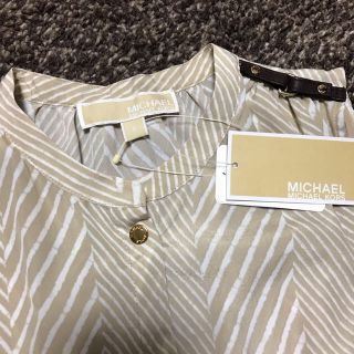 マイケルコース(Michael Kors)のマイケルコース ノースリーブトップス 未使用(シャツ/ブラウス(半袖/袖なし))