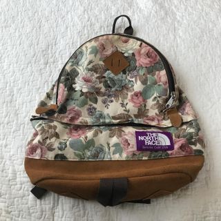 ザノースフェイス(THE NORTH FACE)のTHE NORTH FACE 花柄 リュック(リュック/バックパック)