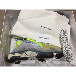 バレンシアガ(Balenciaga)のしゅん様専用 triple s(スニーカー)