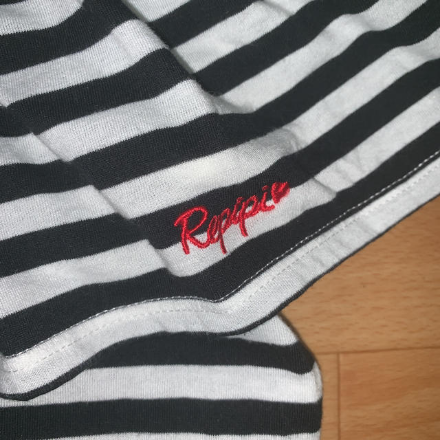 repipi armario(レピピアルマリオ)のレピピ  アルマリオ オフショル レディースのトップス(Tシャツ(半袖/袖なし))の商品写真