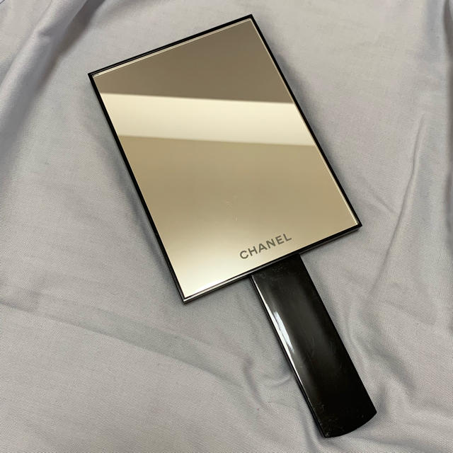 Chanel シャネル Chanel 手持ち鏡 ミラーの通販 By ケイ S Shop シャネルならラクマ Chanel シャネル Chanel 手持ち鏡 ミラーの通販 By ケイ S Shop シャネルならラクマ