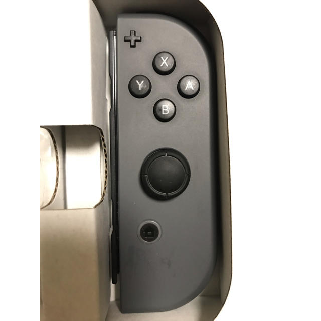 Nintendo Switch(ニンテンドースイッチ)のNintendo Switch【Joy-Con (L) / (R) グレー】 エンタメ/ホビーのゲームソフト/ゲーム機本体(家庭用ゲーム機本体)の商品写真