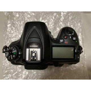 ほぼ未使用 Nicon ニコン D7200 ボディ シャッター数1枚 納品書あり