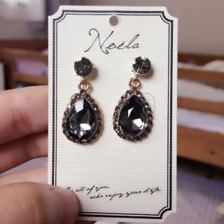 ノエラ(Noela)のビジューピアス(ピアス)