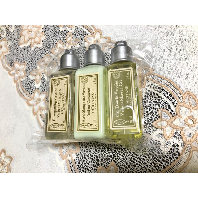 L'OCCITANE(ロクシタン)の〓ＳＡＬＥ〓【新品未使用】L'OCCITANE＊ヴァーベナ＊トラベルセット コスメ/美容のボディケア(バスグッズ)の商品写真