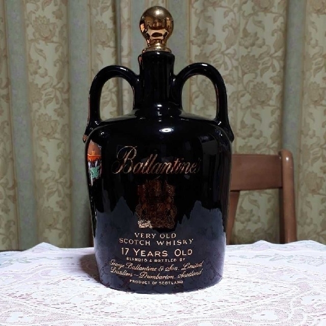 バレンタイン17オールドスコッチ容器のみ 食品/飲料/酒の酒(ウイスキー)の商品写真