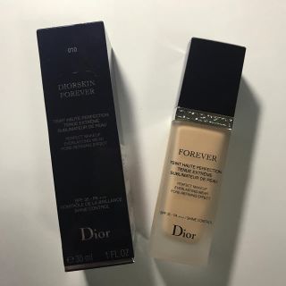 クリスチャンディオール(Christian Dior)のディオールスキン フォーエバー フルイド 010(ファンデーション)