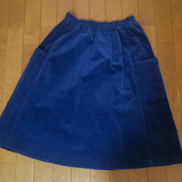 CHILD WOMAN(チャイルドウーマン)のCHILD WOMAN スカート ネイビー コーデュロイ レディースのスカート(ひざ丈スカート)の商品写真