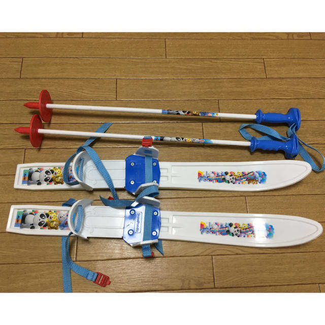 【りなっくま様専用】パンダスキー板60cm ストック付き スポーツ/アウトドアのスキー(板)の商品写真