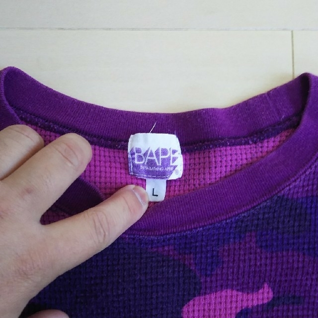 A BATHING APE(アベイシングエイプ)のアベイシングエイプ 紫カモ ワッフルカットソー サイズL メンズのトップス(Tシャツ/カットソー(七分/長袖))の商品写真