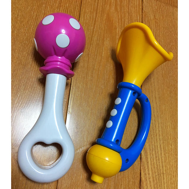 Disney(ディズニー)のディズニー 楽器 ドナルド ラッパ ミニー マラカス キッズ/ベビー/マタニティのおもちゃ(楽器のおもちゃ)の商品写真