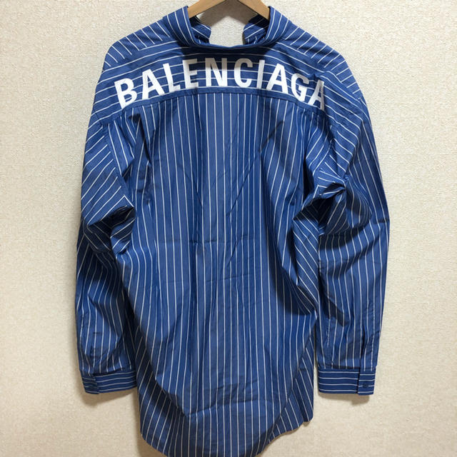 １着でも送料無料】 Balenciaga ロゴシャツ 新品未使用 【新品未使用