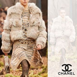 シャネル(CHANEL)のサイズ38❤️未使用2018年シャネル　CHANEL　ワンピース　ニット　ウール(ひざ丈ワンピース)