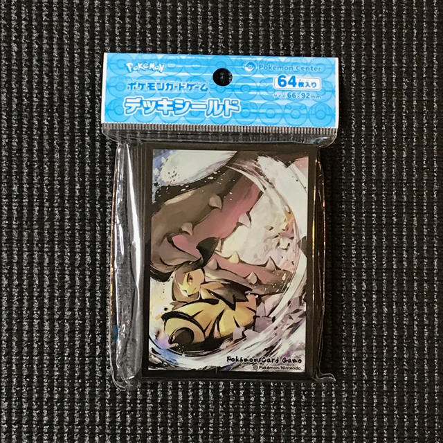 ポケモン(ポケモン)のポケモンカード  デッキシールド クチート エンタメ/ホビーのトレーディングカード(Box/デッキ/パック)の商品写真