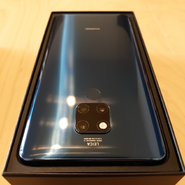 mate20x 新品同様 Huaweiの通販 by ohv1996's shop｜ラクマ EVR-AL00 8GB/256GB 青 好評豊富な