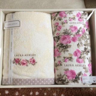 ローラアシュレイ(LAURA ASHLEY)のタオルセット(タオル/バス用品)