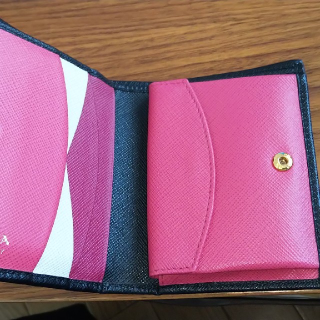 PRADA(プラダ)のPRADA お財布 レディースのファッション小物(財布)の商品写真