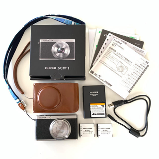 フジフイルム(富士フイルム)のFUJIFILM XF1 (コンパクトデジタルカメラ)